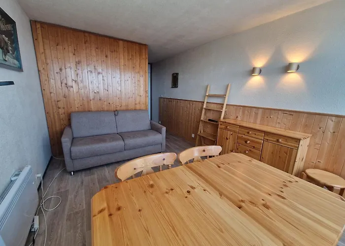 Apartment Renove Avec Coin Montagne Pres Des Pistes - Vue Mont Blanc - Fr-1-181-2684